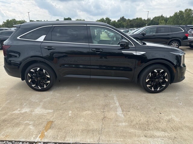 2025 Kia Sorento SX photo 4