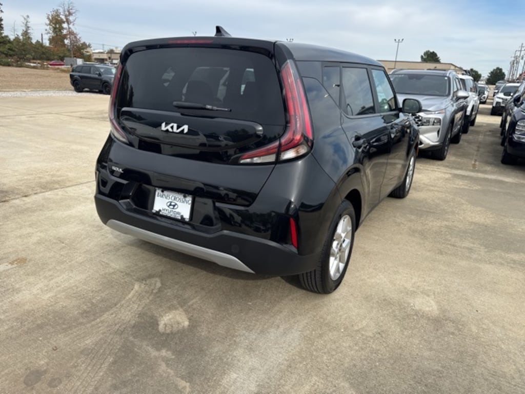 Used 2023 Kia Soul LX Hatchback