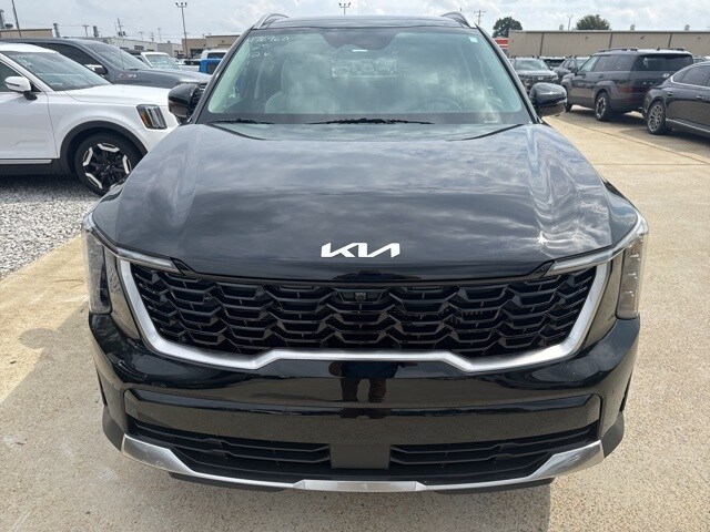2025 Kia Sorento SX photo 2