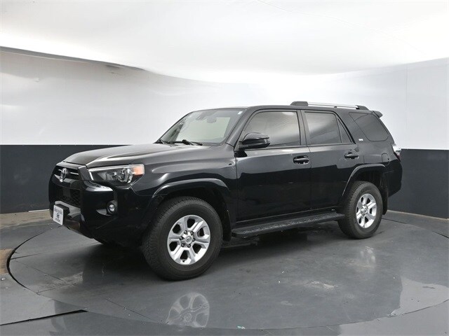 2023 Toyota 4Runner SR5 photo 3
