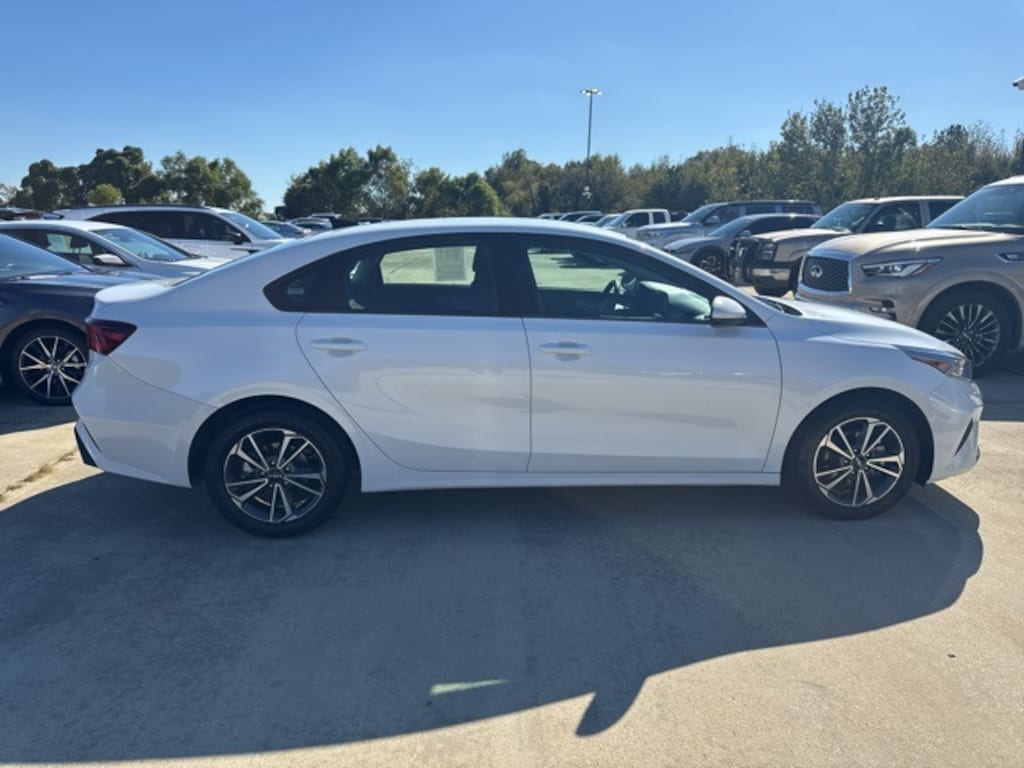 Used 2024 Kia Forte LXS Sedan