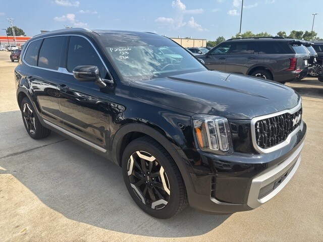 2023 Kia Telluride EX photo 3