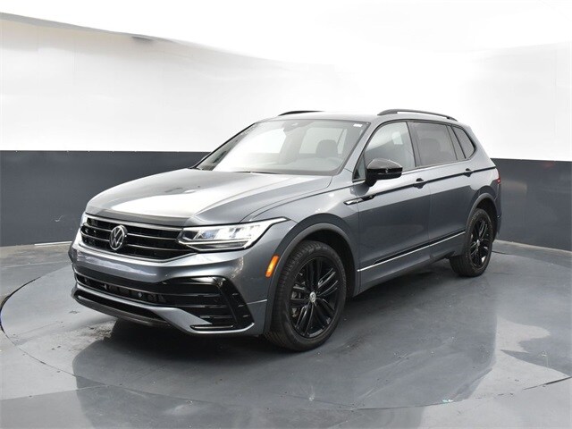 2022 Volkswagen Tiguan SE R-Line Black photo 2