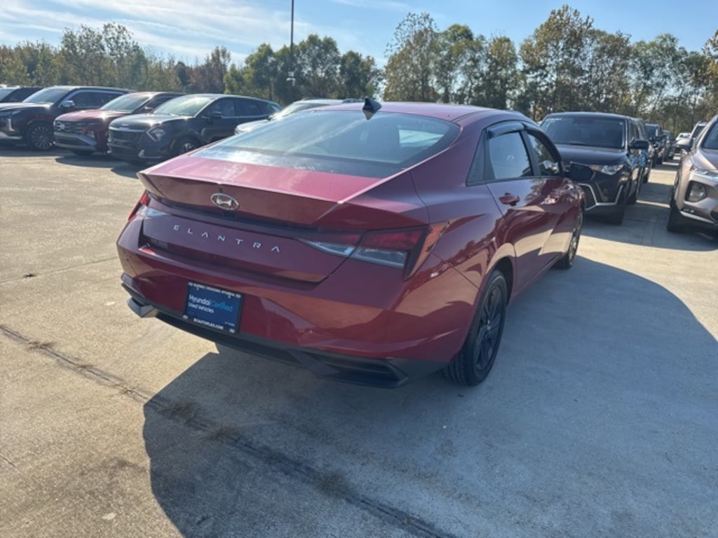 Certified 2022 Hyundai Elantra SEL Sedan