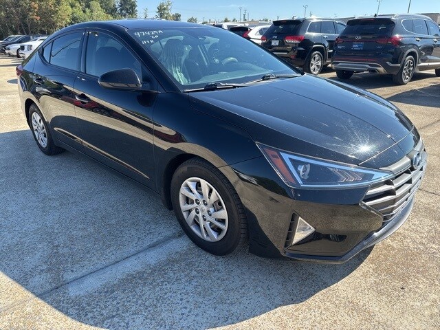 2020 Hyundai Elantra SE photo 3