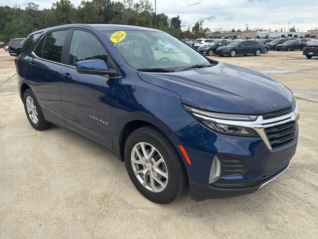 2022 Chevrolet Equinox LT photo 3