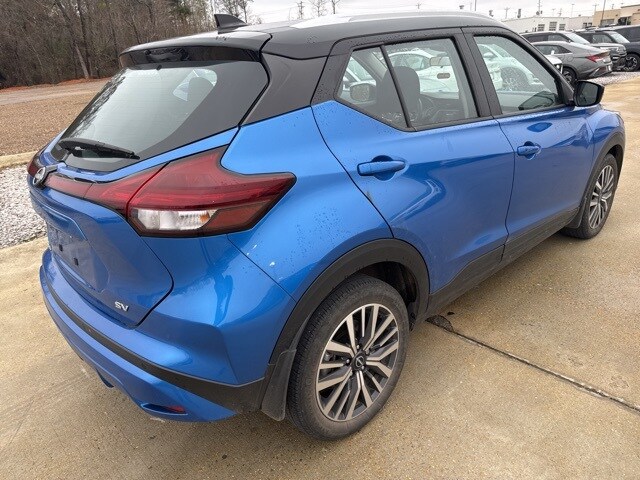 2023 Nissan Kicks SV photo 3