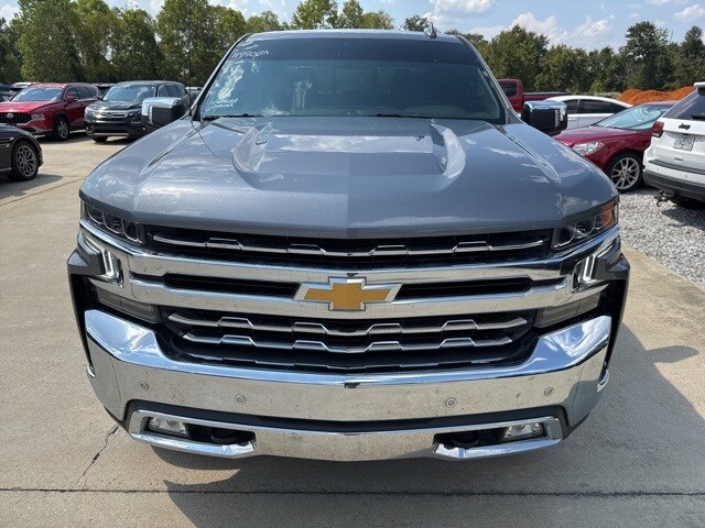 2022 Chevrolet Silverado 1500 LTZ photo 2
