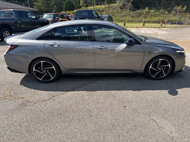 2022 Hyundai Elantra N Line photo 4