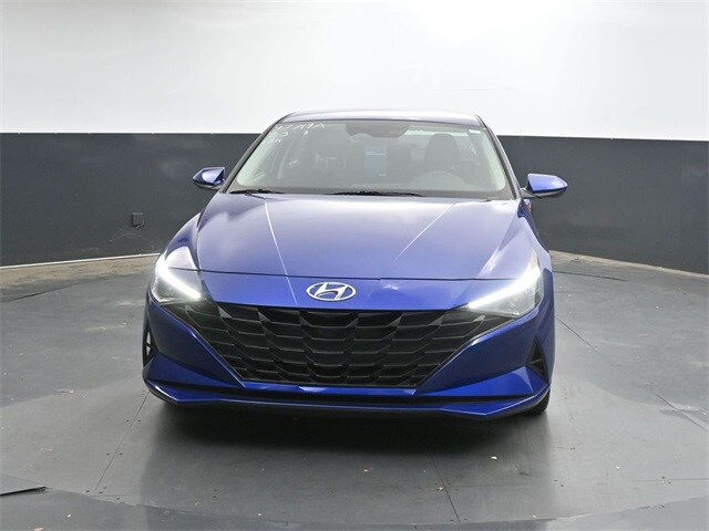 2023 Hyundai Elantra Blue photo 2