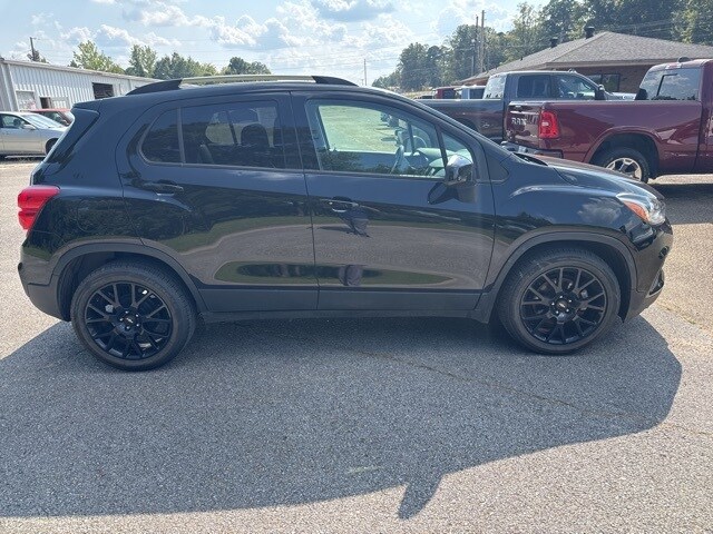 2022 Chevrolet Trax LT photo 4