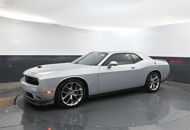 2023 Dodge Challenger GT photo 3