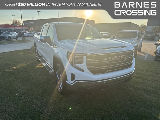 2024 GMC Sierra 1500 SLT's photo