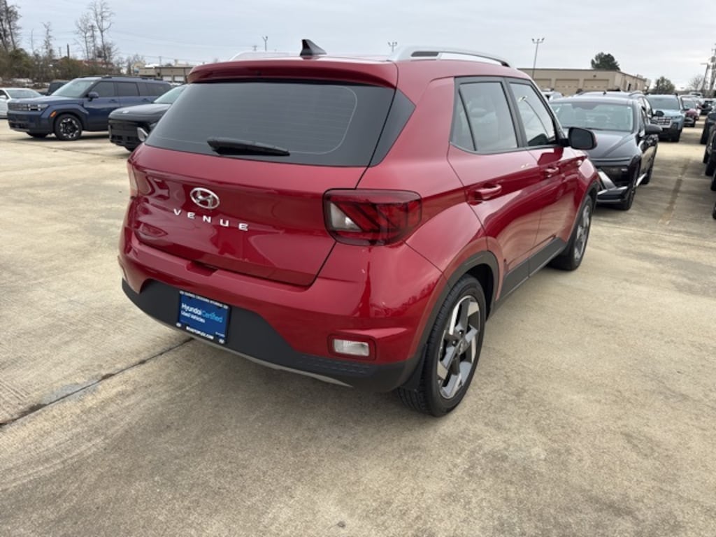 Certified 2022 Hyundai Venue Limited SUV