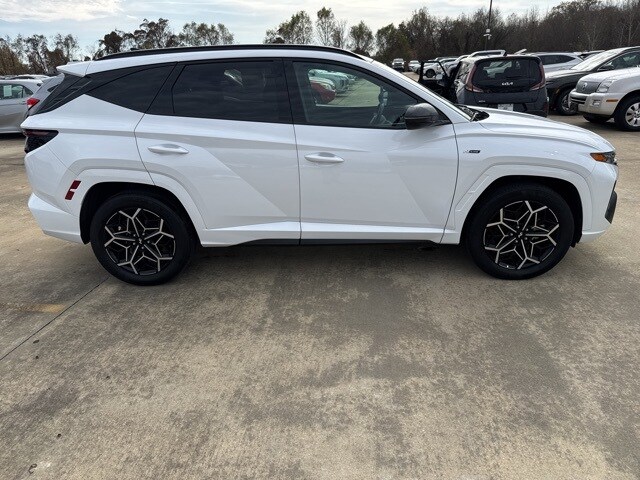 2024 Hyundai Tucson Hybrid N Line photo 2
