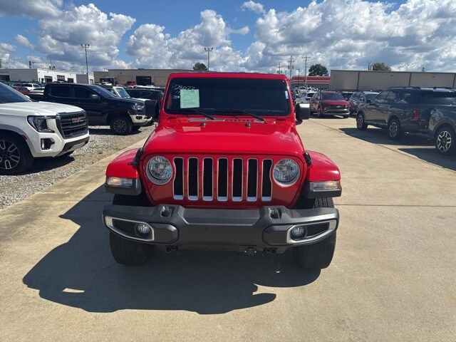 2019 Jeep Wrangler Unlimited Sahara photo 2