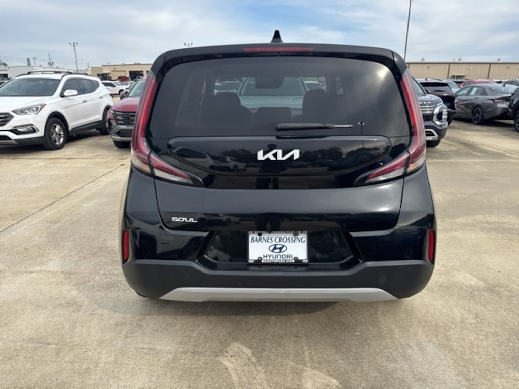Used 2023 Kia Soul LX Hatchback
