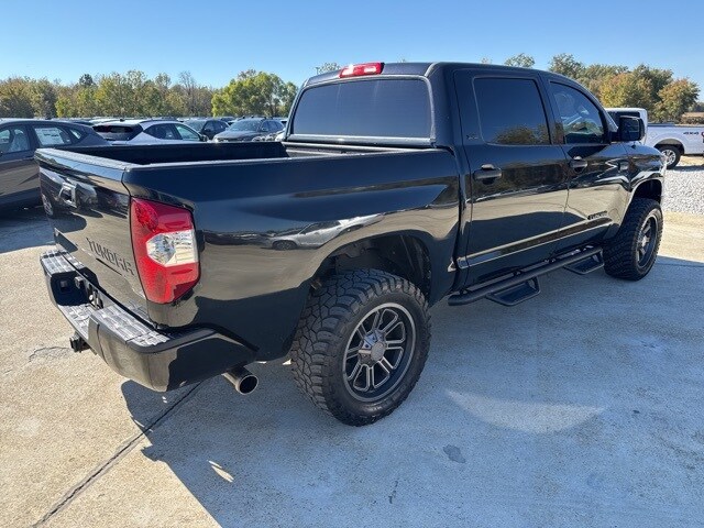 2019 Toyota Tundra SR5 CrewMax photo 3