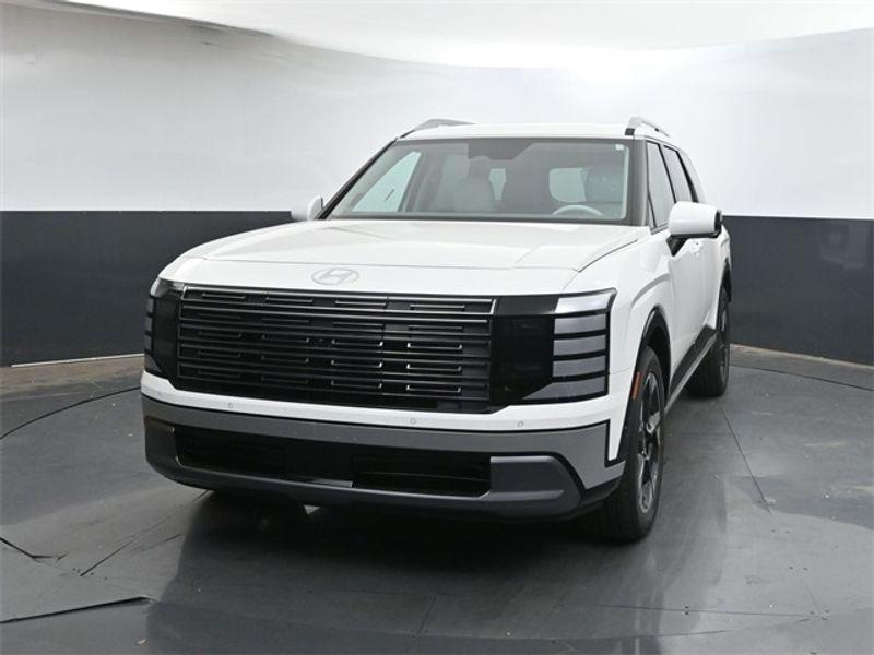 2026 Hyundai Palisade Limited photo 2