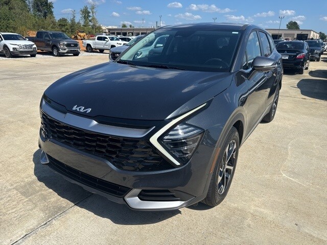 2024 Kia Sportage EX photo 2