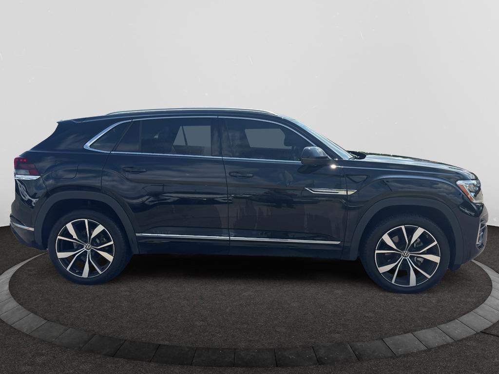 2024 Volkswagen Atlas Cross Sport SEL Premium R-Line photo 3