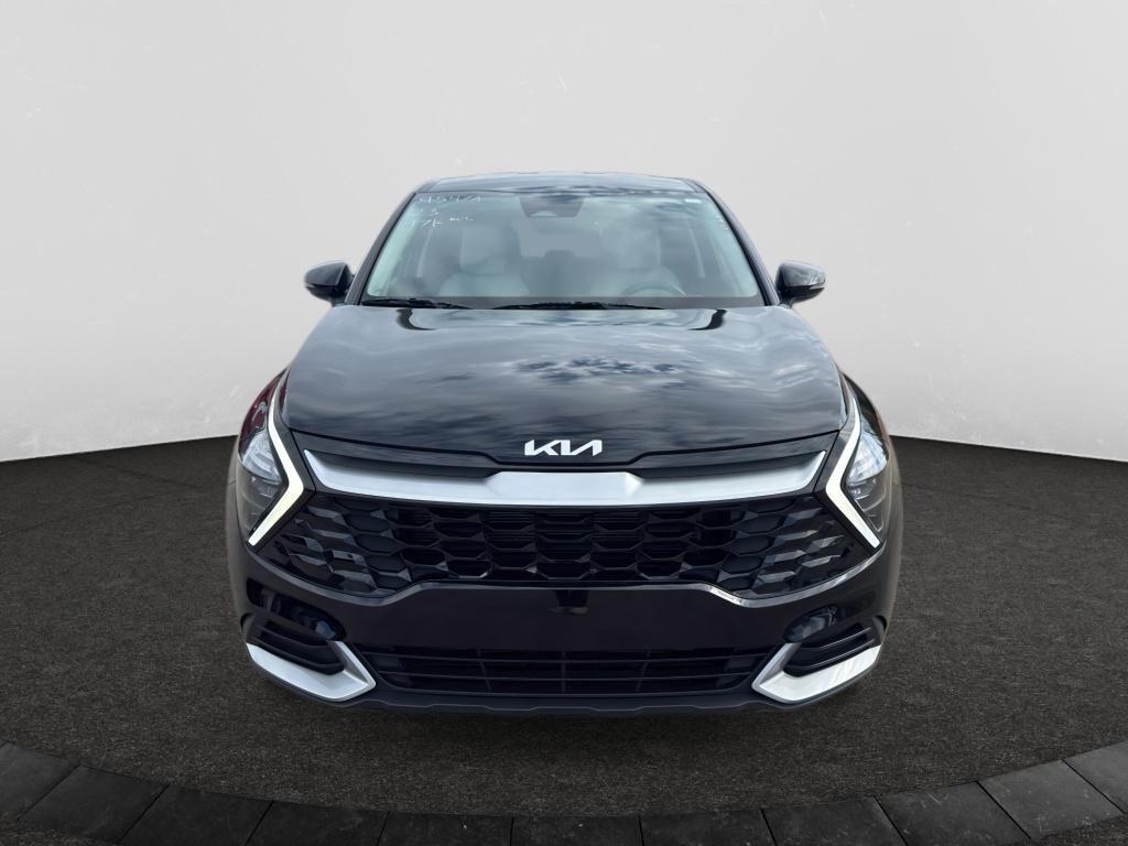 2023 Kia Sportage EX photo 2