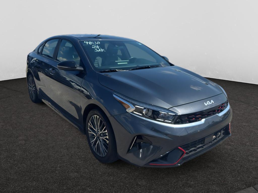 2024 Kia Forte GT-Line photo 3