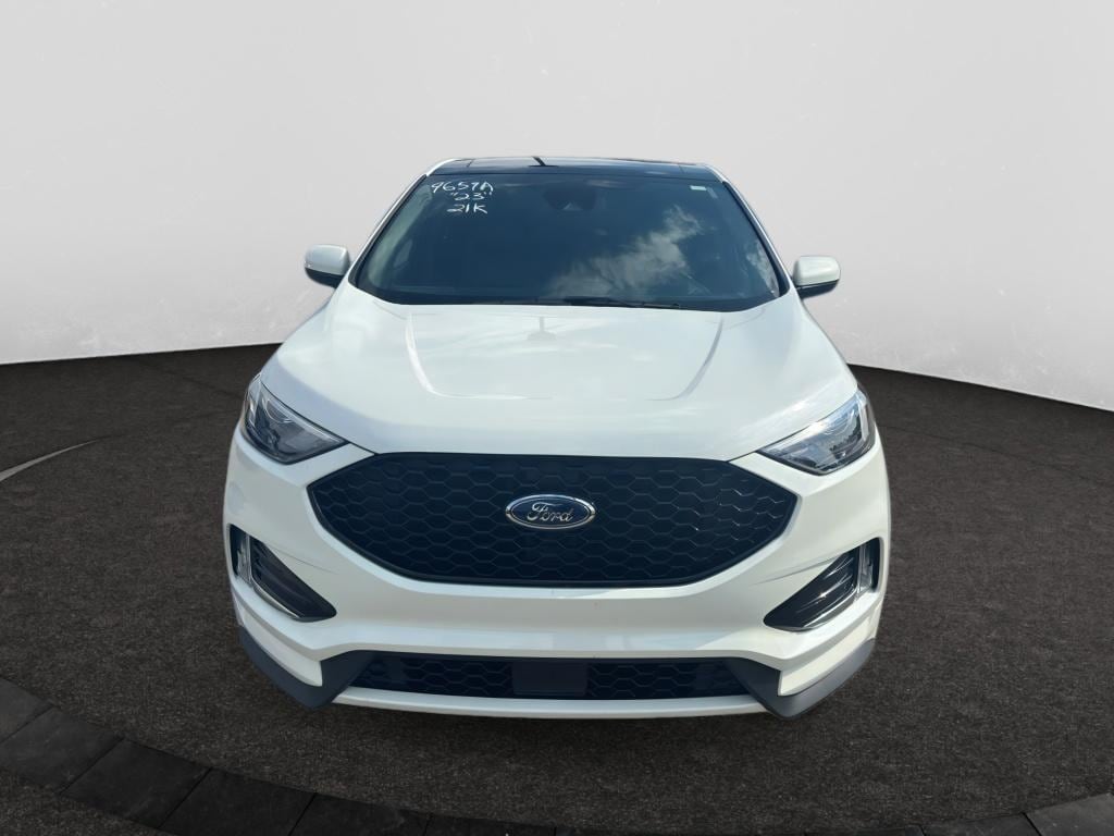 2023 Ford Edge ST-Line photo 2