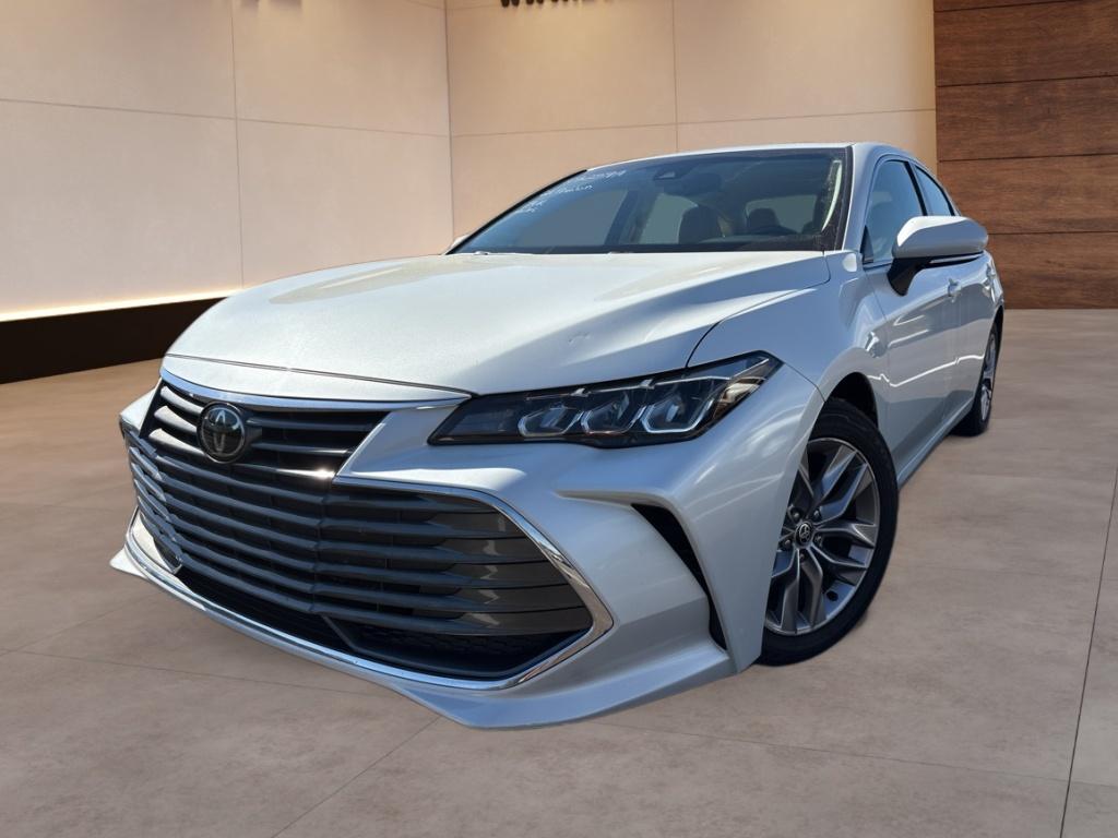 2021 Toyota Avalon XLE Sedan