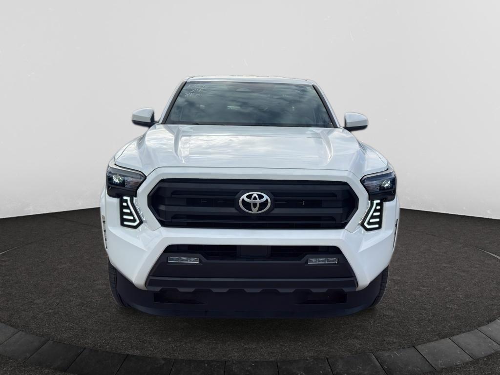 2024 Toyota Tacoma SR5 photo 2