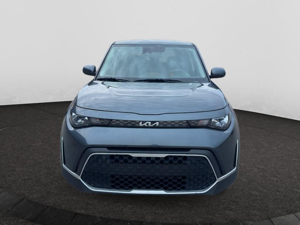 2023 Kia Soul LX photo 2
