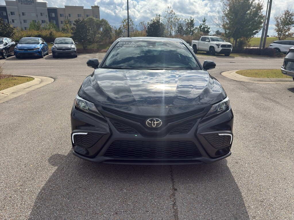 Used 2022 Toyota Camry SE Sedan