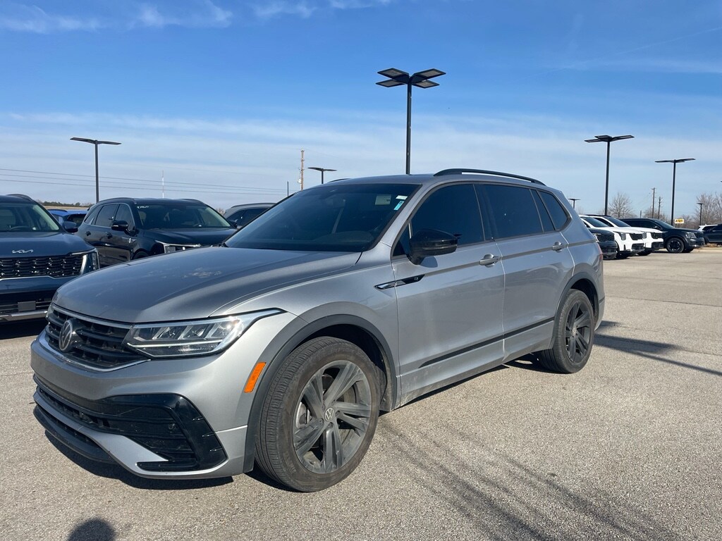 Used 2024 Volkswagen Tiguan 2.0T SE R-Line Black SUV