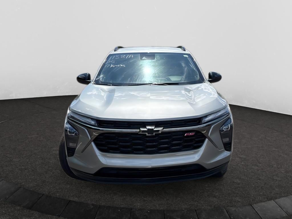 Used 2025 Chevrolet Trax 2RS SUV
