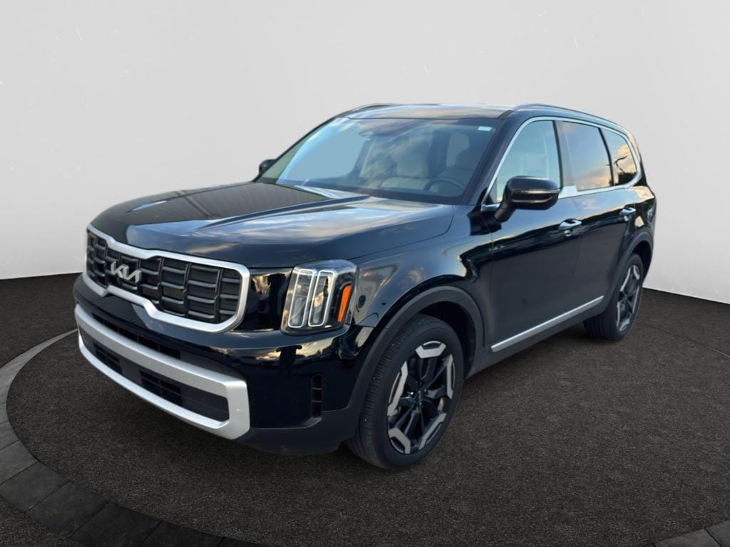 Used 2024 Kia Telluride S SUV