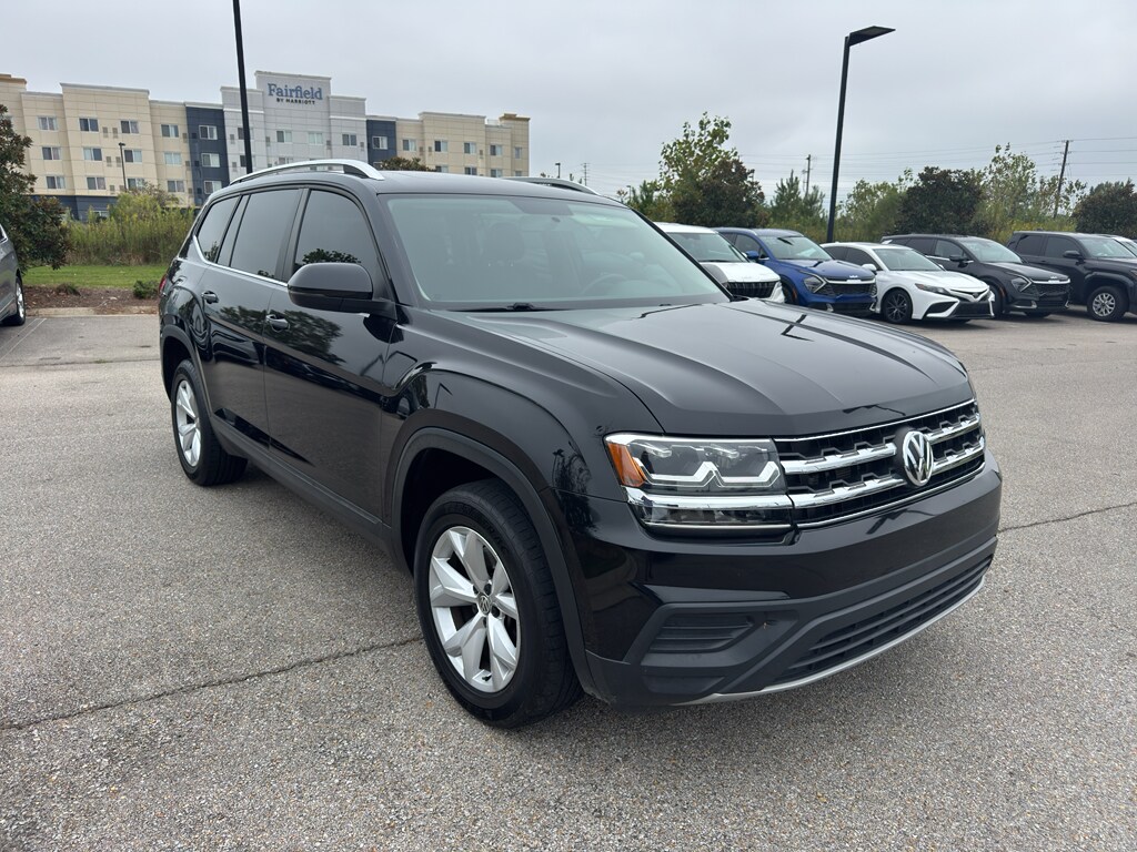 2018 Volkswagen Atlas V6 Launch Edition photo 3