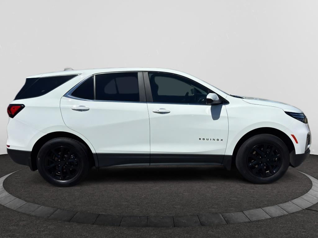 2023 Chevrolet Equinox LT photo 4