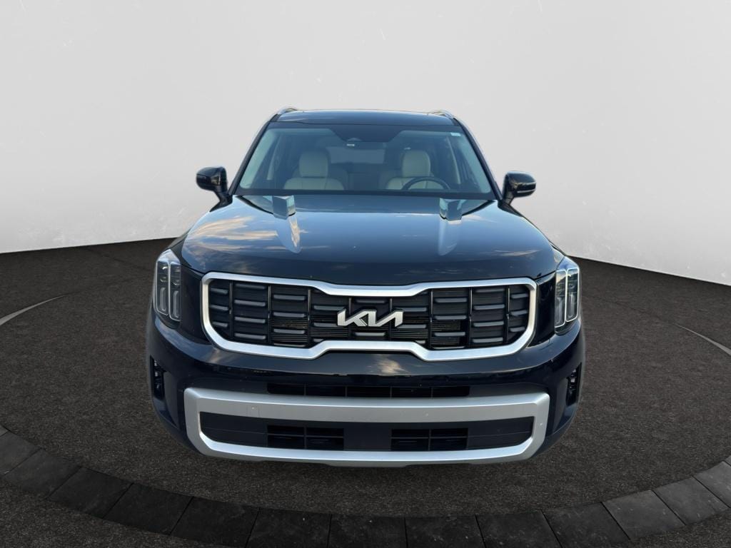 Used 2024 Kia Telluride S SUV