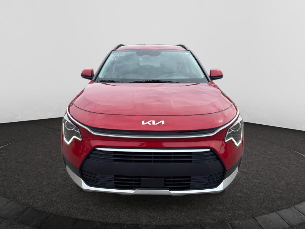 2023 Kia Niro EX photo 2