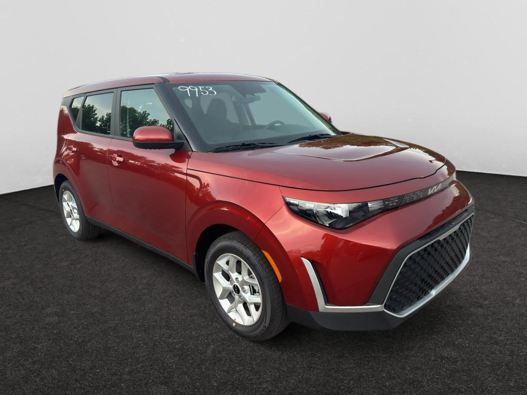 2025 Kia Soul S photo 3