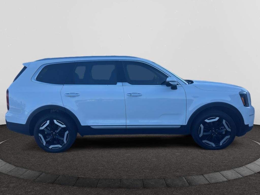 2024 Kia Telluride S photo 4