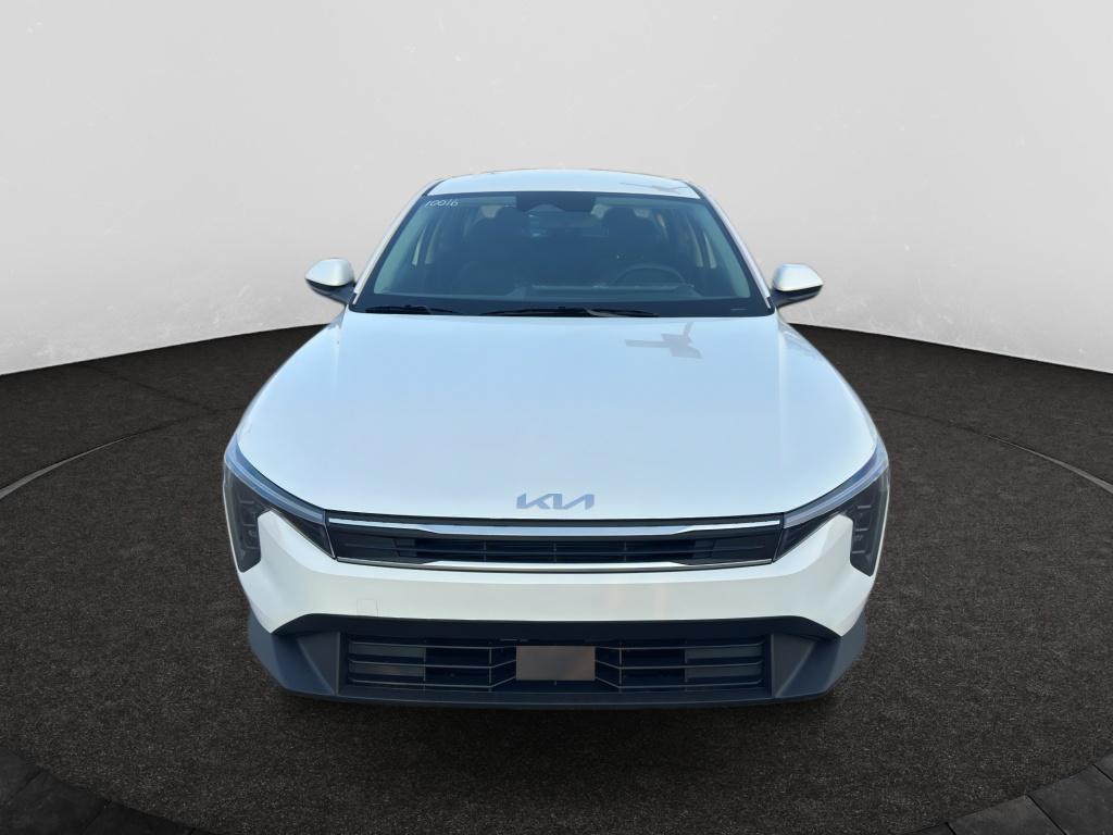 2025 Kia K4 LXS photo 2