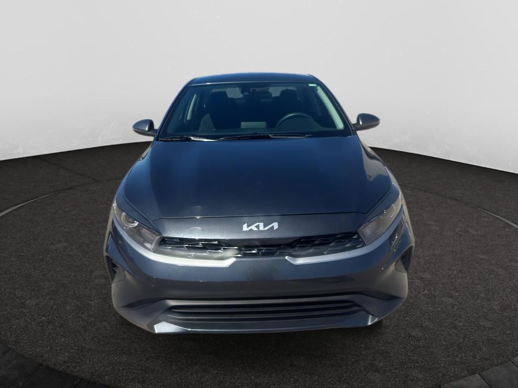 2024 Kia Forte LXS photo 2