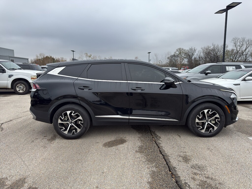 2023 Kia Sportage EX photo 4