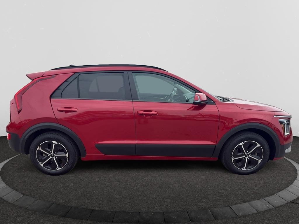 Used 2023 Kia Niro EX SUV