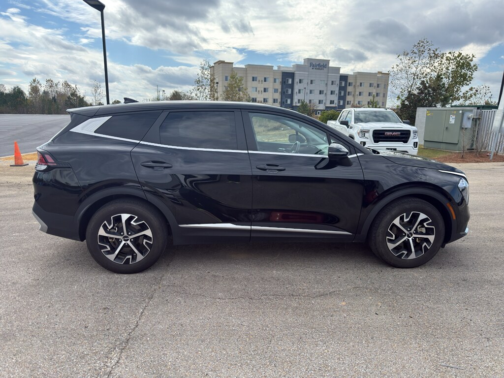 Used 2023 Kia Sportage EX SUV