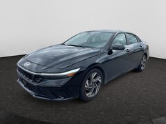 2025 Hyundai Elantra Limited Sedan