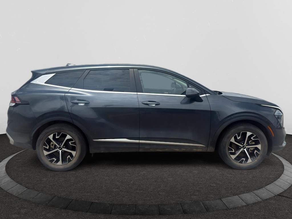 Used 2024 Kia Sportage EX SUV