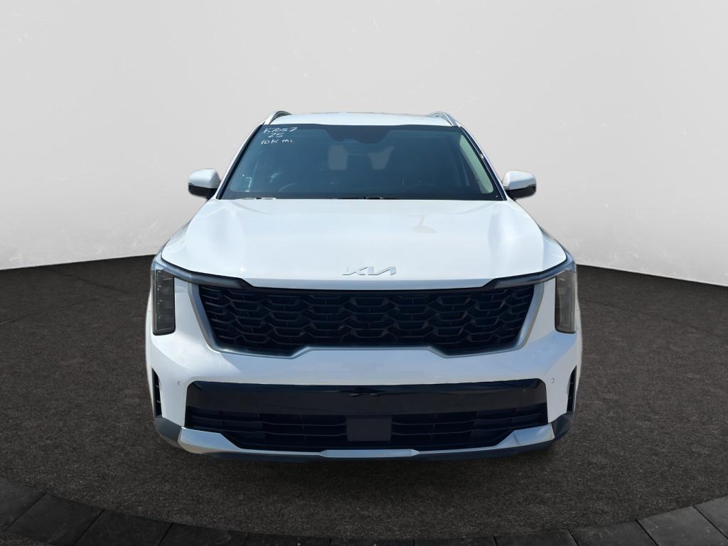 2025 Kia Sorento S photo 2