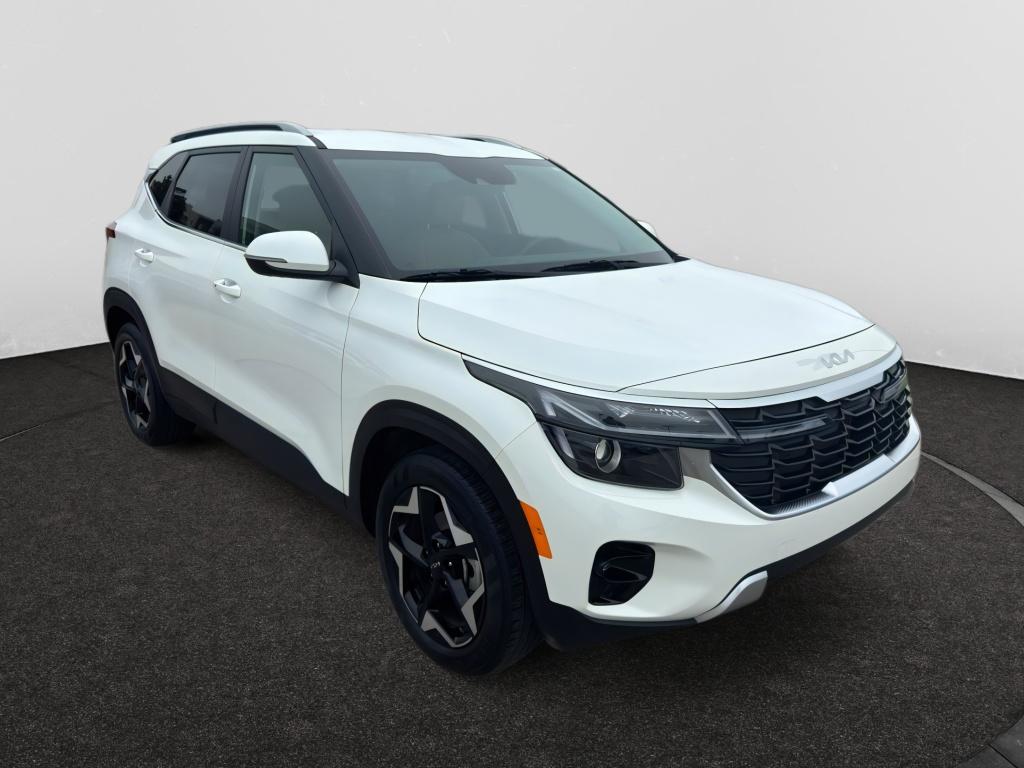2024 Kia Seltos EX photo 3